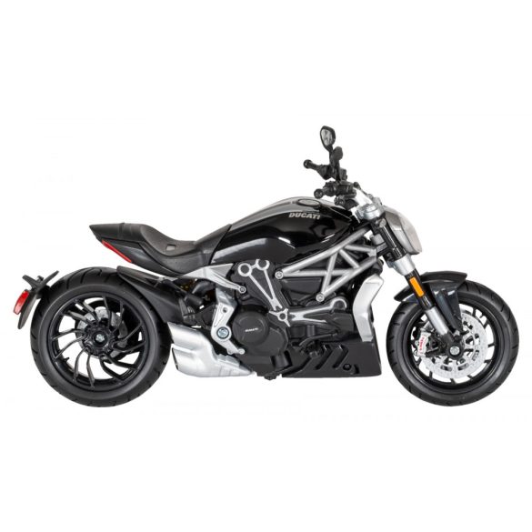 Ducati X Diavel S makett